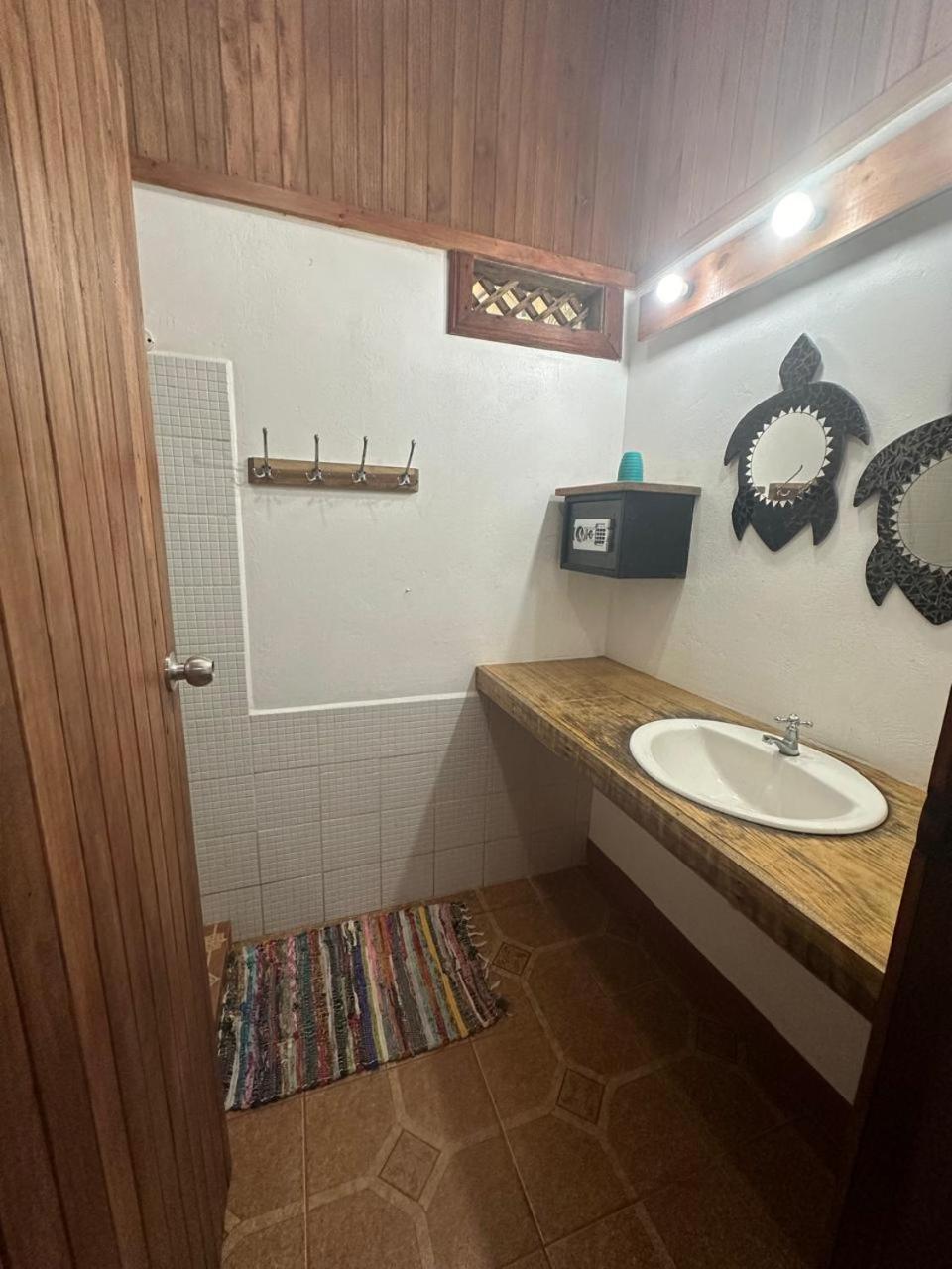 Hotel Don Quichotte Tortuguero Dış mekan fotoğraf